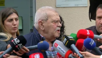 Robert Ndrenika në krah të Veliajt në gjykatë: Ka ndihmuar artistët dhe teatrin, çfarë i ka mbetur nga burgu e bëj unë