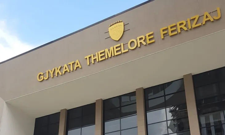 Rrahu dhe keqtrajtoi fëmijët në një kopsht në Ferizaj, edukatorja dënohet me 11 vite burg