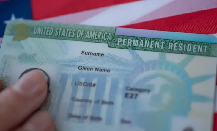 Rregulla të reja për “Green Card”, SHBA ndryshon aplikimet për llotarinë amerikane, kërkohet kthimi në vendlindje