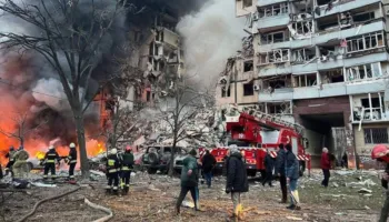 RRETH 500.000 USHTARE RUSE TE VRARE NE UKRAINE