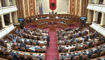 Rrëzohet kërkesa për interpelancë me kryeministrin Rama për “Smart City”, Balliu: Mungesa e tij, e pajustifikueshme