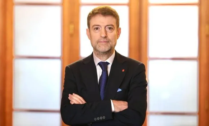 Rusia godet kompleksin ku banon ambasadori shqiptar në Kiev, Hoxha: E papranueshme! Përfaqësuesi rus në Shqipëri…