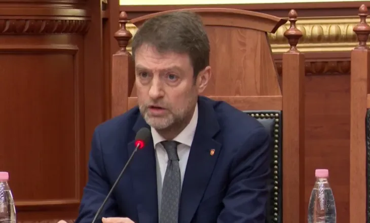 Rusia godet kompleksin ku banon ambasadori shqiptar në Kiev, Ministri Hoxha: E papranueshme! Ambasadori i Federatës Ruse në Shqipëri është thirrur për shpjegime