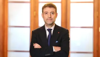 Rusia kërkoi largimin e diplomatëve të huaj nga Kievi, reagon Hoxha: Shqipëria nuk do të tërhiqet nga mbështetja për…
