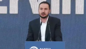Salianji “sulmon” Berishën: E ke kthyer PD në kotec dhe po e mban me zor