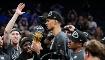 San Antonio eliminon kampionët e Oklahoma dhe merr kurorën në Perëndim, duel me New York për titullin e NBA