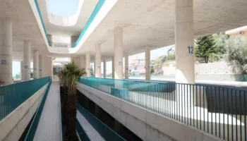Saranda hap parkimin e parë publik dhe qendrën e re të mirëpritjes, projekt strategjik për menaxhimin e turizmit dhe fluksit veror