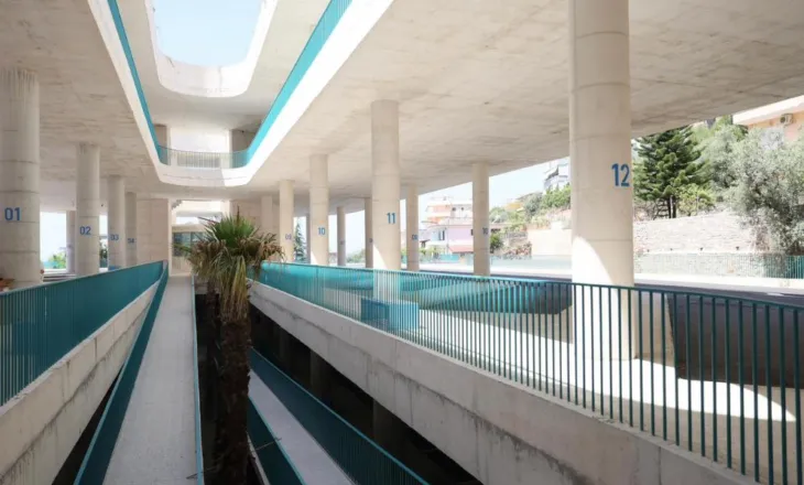 Saranda hap parkimin e parë publik dhe qendrën e re të mirëpritjes, projekt strategjik për menaxhimin e turizmit dhe fluksit veror