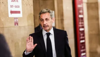 Sarkozy nuk do të mbajë më “byzylykun elektronik”, gjykata i zbut masën e dënimit ish-presidentit