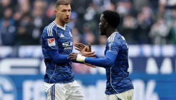 Schalke 04 i Džekos kthehet në Bundesligë pas pesë vitesh