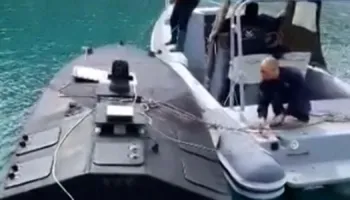 Sekuestrohet në Greqi një anije misterioze me dronë dhe eksplozivë të prodhuar në Ukrainë, policia nis hetimet