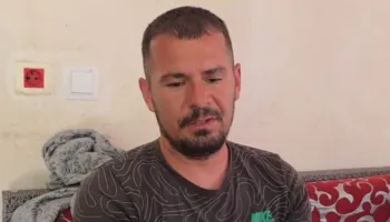 Sëmundja që i pengon lëvizjen, 35-vjeçari në Fier i diagnostifikuar me sklerozë multiple apelon për ndihmë