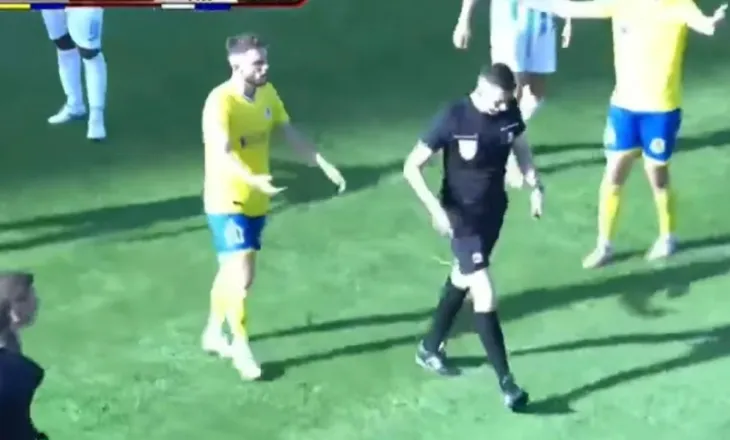 Sende të forta dhe lëndë plasëse drejt arbitrave, kryesori Xhaja ndalon ndeshjen Elbasani-Tirana