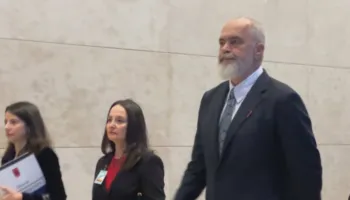 Sërish në tryezën e të enjtes? COELA ende pa vendim për raportin e IBAR për Shqipërinë