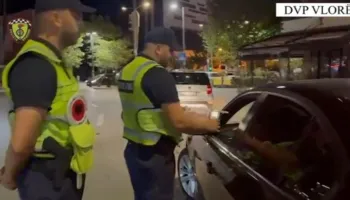 Shoferët e moshës 25-30 vjeç janë më agresivët në rrugë