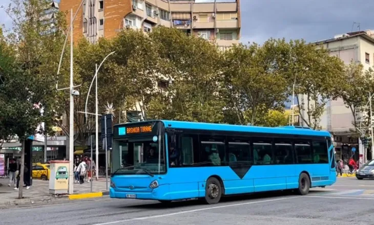 Shoqata e Transportit: Nga 1 Qershori, bileta e autobusit 30 lekë më shumë nëse paguhet me kartë