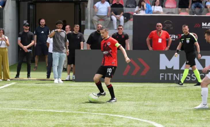Shqipëria eliminon Francën me penallti, sot përballet me Serbinë në çerekfinalen e Kampionatit Europian të Socca-s