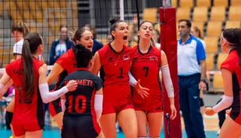 Shqipëria nuk arrin dot të bëjë përmbysjen, kombëtarja e femrave humbet 3-2 ndaj Danimarkës