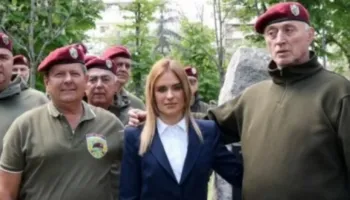 Shteti serb financon veteranët e Beretave të Kuqe, që luftuan edhe në Kosovë
