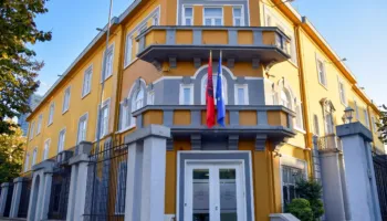 “Shtyllë për qeverisje etike dhe goditje ndaj korrupsionit”, Ministria e Arsimit miraton Planin e ri të Integritetit