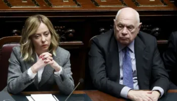 Skandali “Bunga Bunga” trondit sërish Italinë, falja e Minettit ndez krizë të re politike në qeverinë Meloni