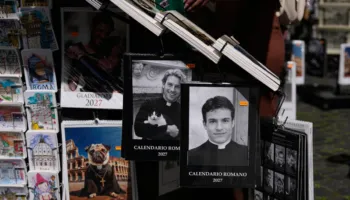 Skandali i kalendarit të famshëm në Romë, “prifti seksi” pranon: Nuk kam qenë kurrë klerik