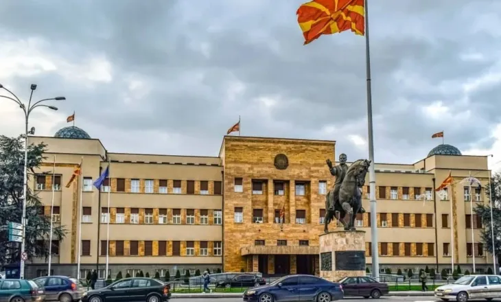 Skandali i spiunazhit trondit Maqedoninë e Veriut, opozita akuzon zëvëndëskryeministrin për lidhje me shërbime…