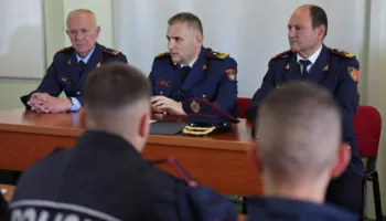 Skender Hita: “Besimi i qytetarëve është pasuria jonë më e madhe. Vlerësoni çdo leksion, silluni me etikë dhe…