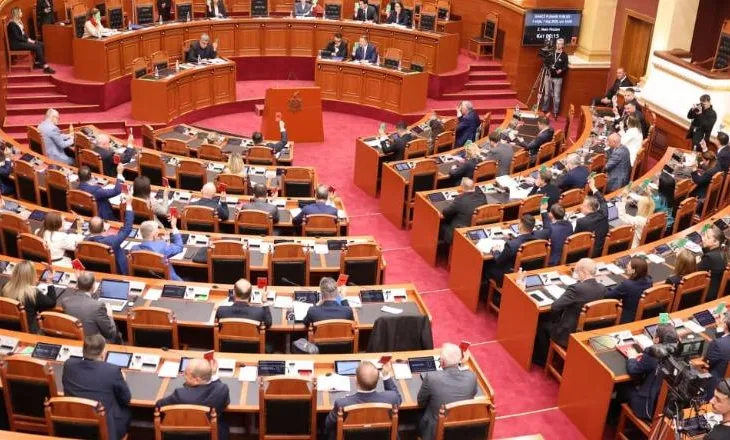 Sot Kuvend/ Debat për integrimin dhe raportin e DASH për investimet në vend, 6 interpelanca në rend dite