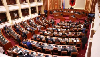 Sot Kuvend/ Deputetët e PD kërkojnë interpelancë me Ramën, ndërsa kryeministri vijon vizitën në Seul, ja çfarë përmban rendi i ditës