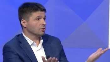 “Sot mezi i bëjnë 40 mijë anëtarë”/ Analisti: Berisha ka bërë i pari opozitën e opozitës, sinjalet kanë qenë të qarta