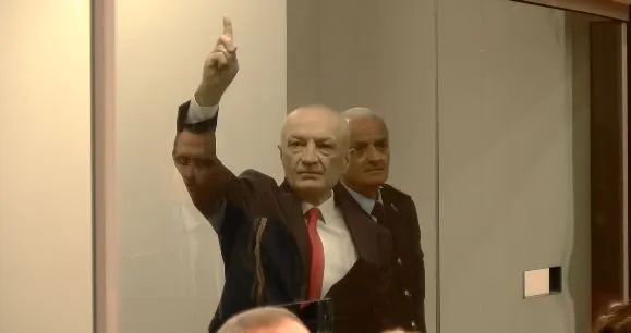 Sot në GJKKO seanca e dytë e gjyqit në themel ndaj Metës, kush janë deputetët e opozitës që janë të pranishëm në sallë