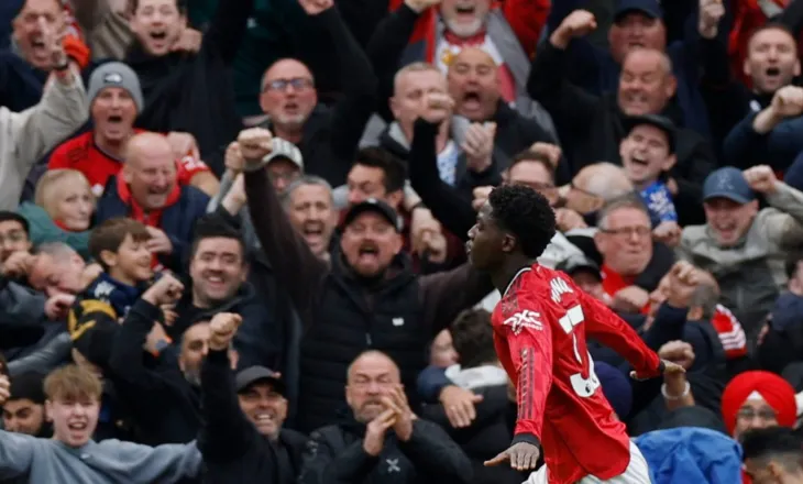 Spektakël në “Old Trafford”, 5 gola të shënuar. Në fund festojnë “Djajtë e Kuq”. Një 21-vjeçar vendos fatin e ndeshjes ndaj Liverpool (video)