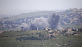 Sulmet ajrore/ IDF lëshon urdhra evakuimi për dy qytete në Libanin jugor