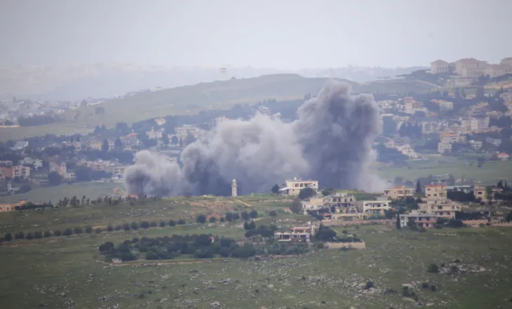 Sulmet ajrore/ IDF lëshon urdhra evakuimi për dy qytete në Libanin jugor