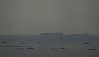 Sulmohet një anije që transportonte mallra me shumicë në brigjet iraniane, nuk dihet ende shkaku