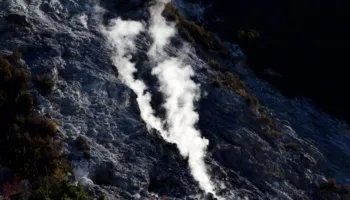 Supervullkani pranë Napolit, tmerron banorët