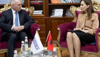 Tabaku takohet me përfaqësuesin e OSBE-së: Shqipëria në moment kritik, liria e medias kusht themelor për demokracinë