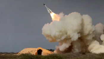 Teherani nuk vonon përgjigjen pas sulmit të SHBA-së në Bandar Abbas, godet një bazë ajrore amerikane