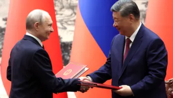 “Tendencat hegjemonike po përhapen” Xi sulmon Trump në prani të Putin