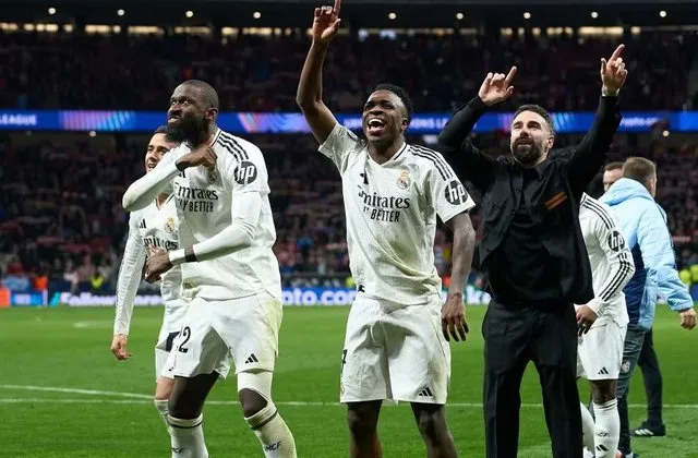 Tensione në dhomat e zhvjeshjes te Real Madrid, mbrojtësi godet me shuplakë shokun e ekipit