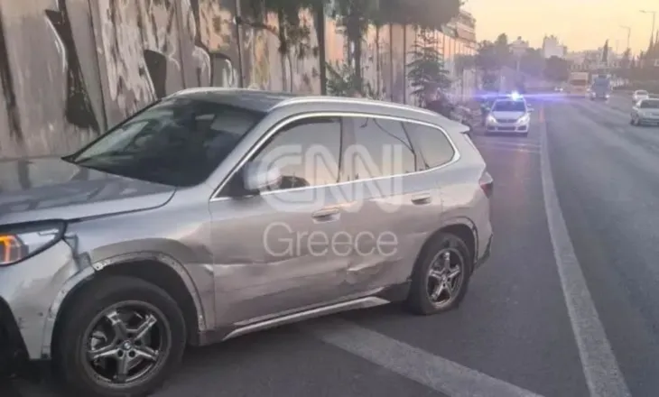 Tentuan të grabisnin një dyqan celularësh dhe plagosën pronarin pakistanez, policia greke zbardh identitetet e dy shqiptarëve të arrestuar, në kërkim dy të tjerë