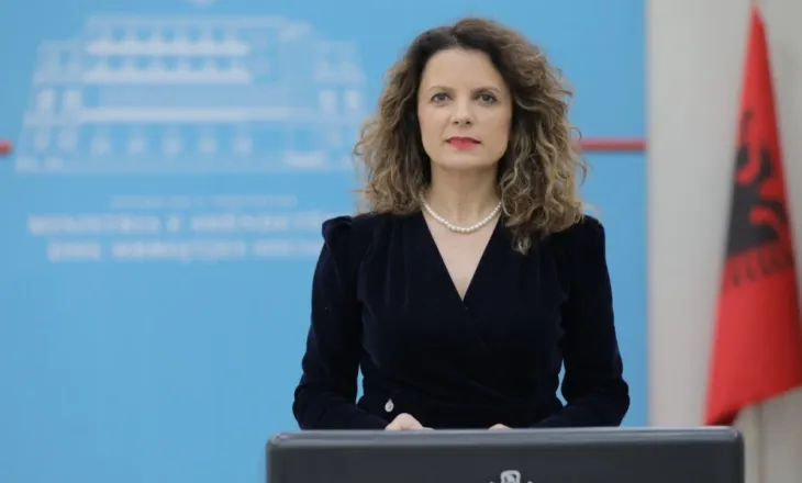 Terapia hormonale për transgjinorët,Tomini: Trajtimi nuk rekomandohet që në fëmijëri