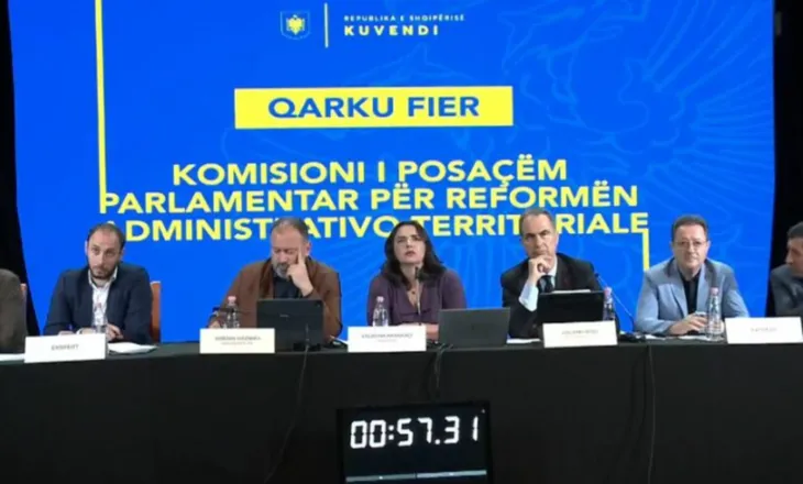 ‘Territorialja’, ndalesa e radhës në Fier! Mazniku: Sfidë, eficenca e funksioneve të bashkive! Boçi: Reforma e 2014-s e dështuar