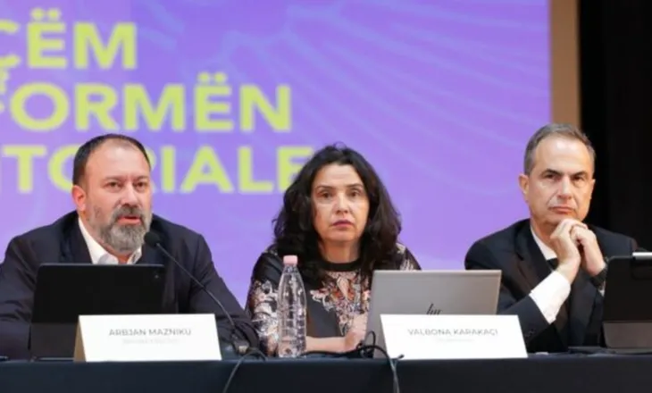 “Territorialja” në Vlorë! Debate PS-PD, Mazniku: T’i bëjmë bashkitë më efikase. Boçi: Mezi paguajnë pagat