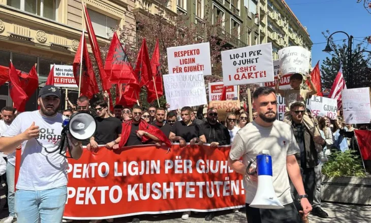 Tirana i del krah studentëve në Maqedoni: Mos e lini gjuhën tuaj, trima!