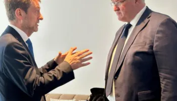 Tirana pret në qershor ministerialin për Ukrainën