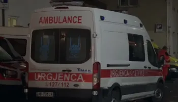 Tiranë/ 17-vjeçari ndërron jetë pas plagosjes me armë në kokë