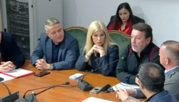 Tituj akademikë të njohur vetëm në letër, pedagogët e Universitetit të Arteve presin reagim institucional, pagesa dhe..