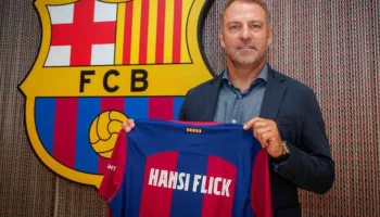 Titulli shoqërohet me rinovim kontrate, Barcelona dhe Flick zgjasin bashkëpunimin deri në vitin 2028